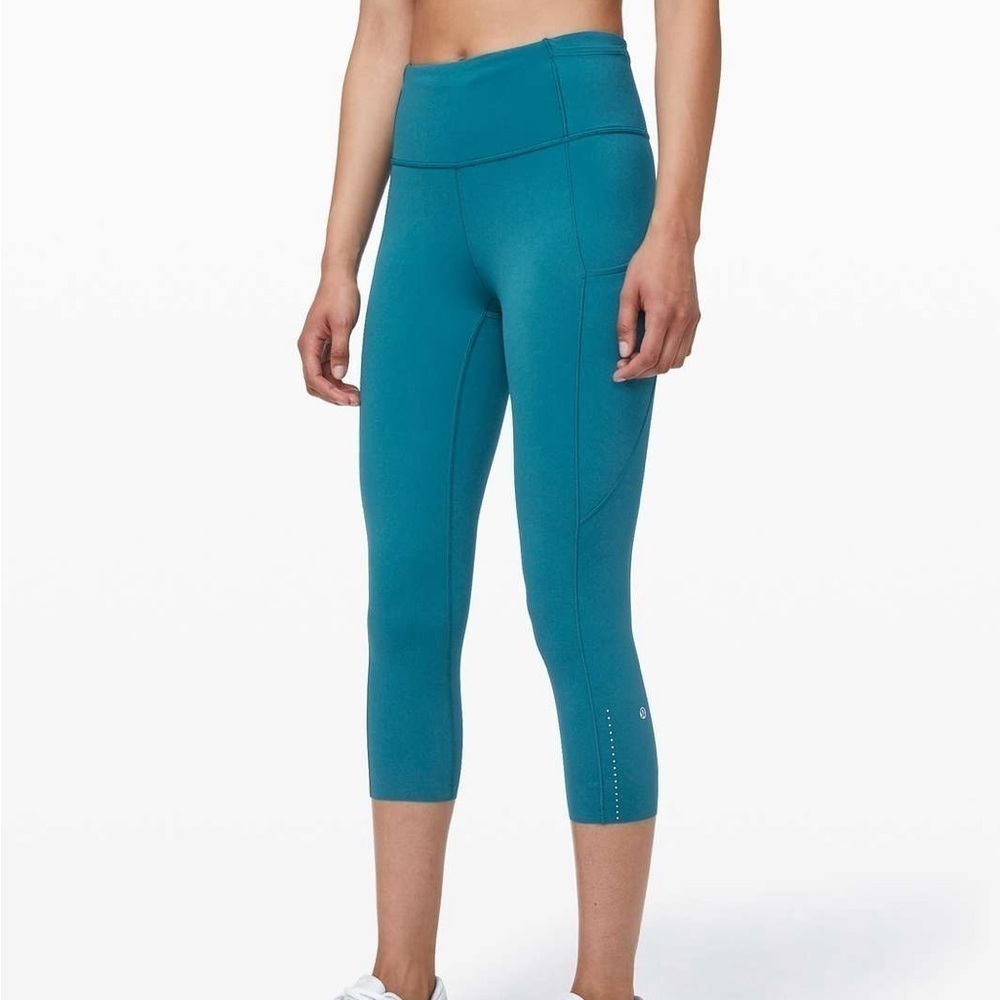 Lululemon Fast and Free Crop II *Nulux
Cyprus